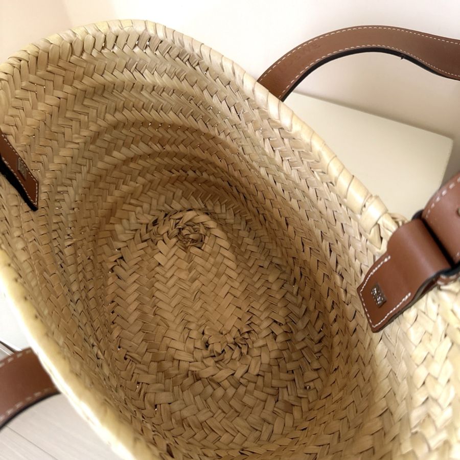 近全新LOEWE 經典草編包 s號 日本熱賣款-3