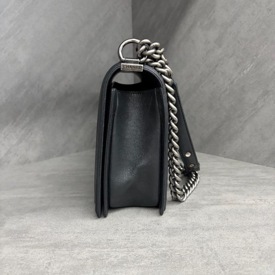 CHANEL Leboy 黑銀 中大號28cm 肩背包-1
