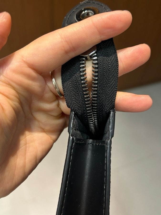 Louis Vuitton 路易威登 男士 手拿包-9
