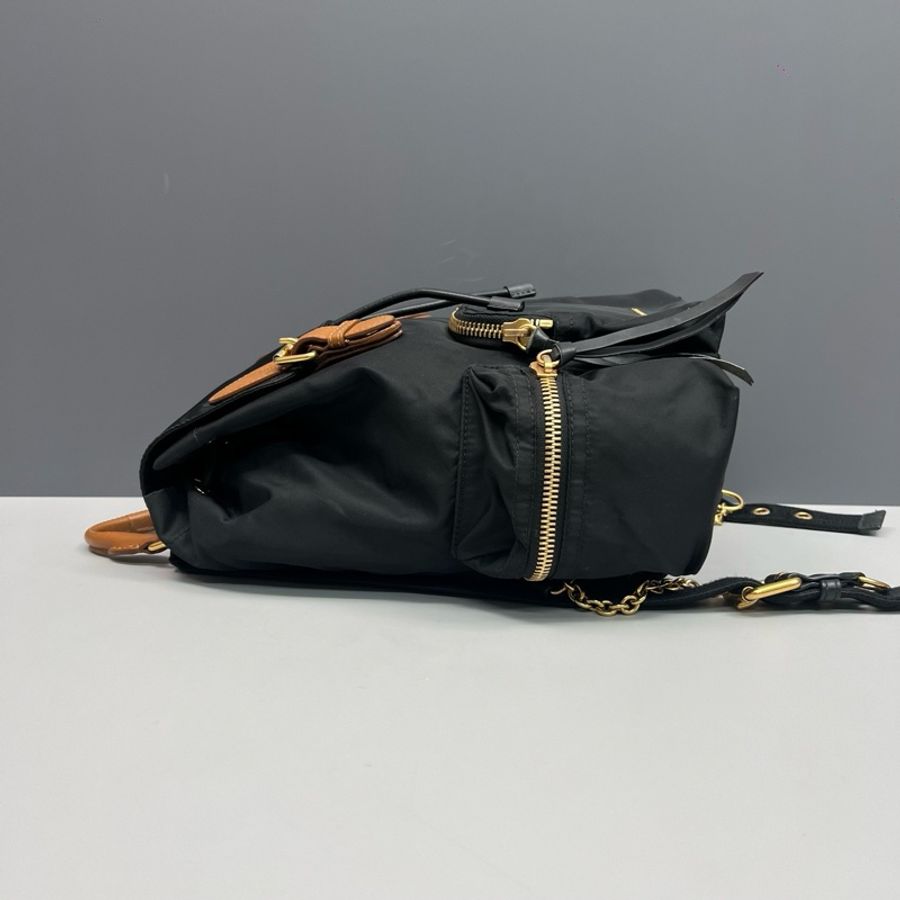 Burberry巴寶莉 黑色尼龍布小號雙肩包 成色97新-2