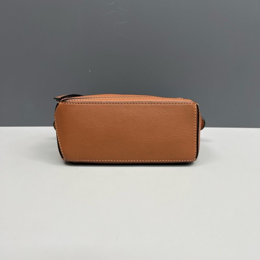 Loewe羅意威 焦糖色全皮mini puzzle幾何包 成色97新-4