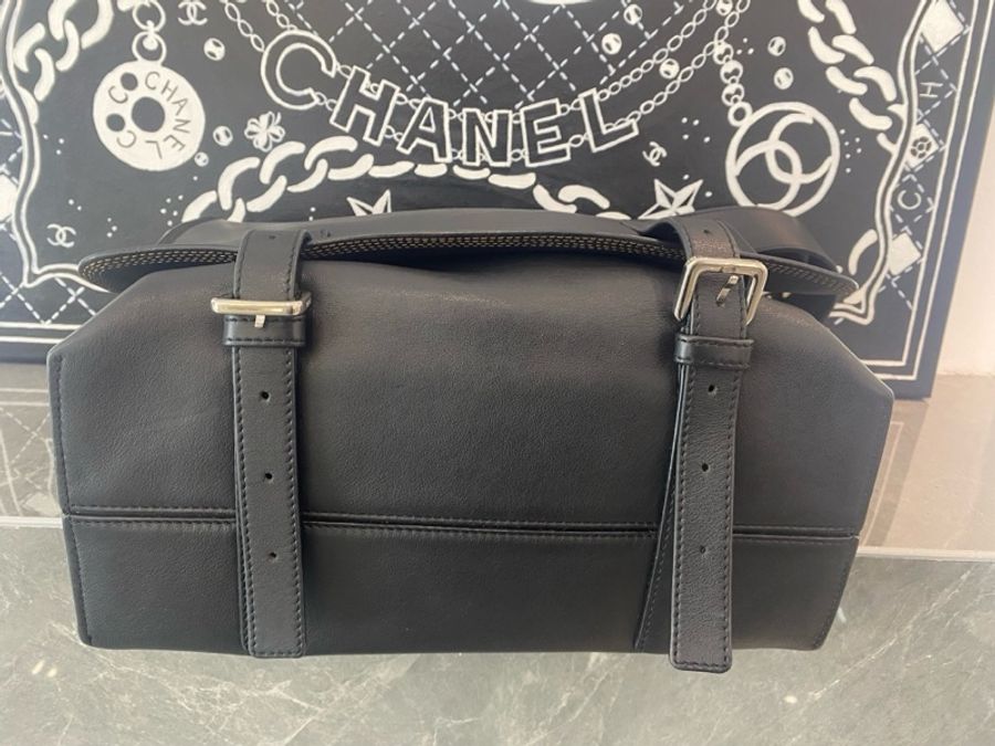 LOEWE 羅意威黑色雙扣郵差包-4