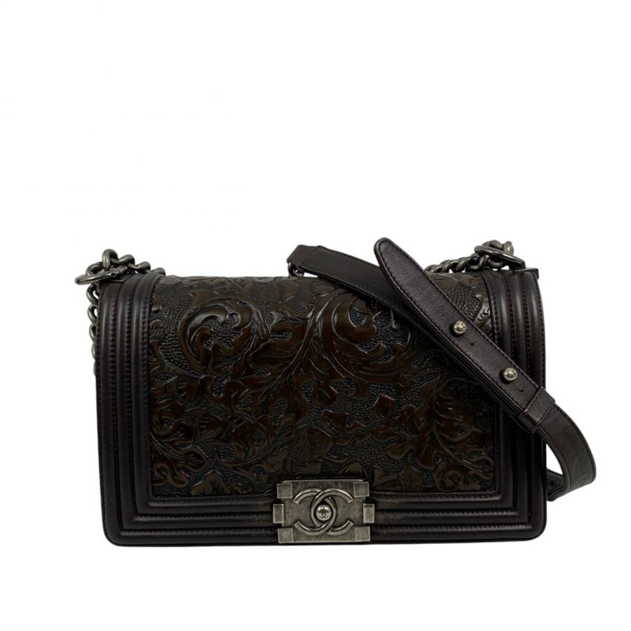 △ CHANEL 香奈兒 Brown Calfskin Boy Ruthenium-Finish Metal No.19 Shoulder Bag 啡色小牛皮鍍釕金屬No.19肩背包-267013474-0
