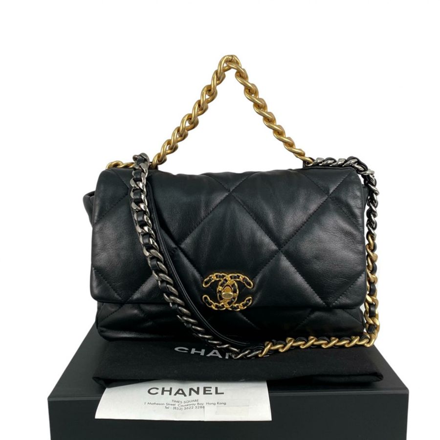 △ CHANEL 香奈兒 Black Lambskin 19 Bag Silver And Gold Tone Metal, Ruthenium-Finish Metal 2 way bag 黑色小羊皮銀色和金色金屬, 鍍釕金屬兩用袋 AS1161-267013752-0