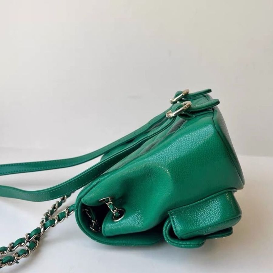 Chanel 24A系列小青蛙後背包 芯片款 小號綠色牛皮淡金扣 18x16x9cm 95新 配件塵袋 購證-9