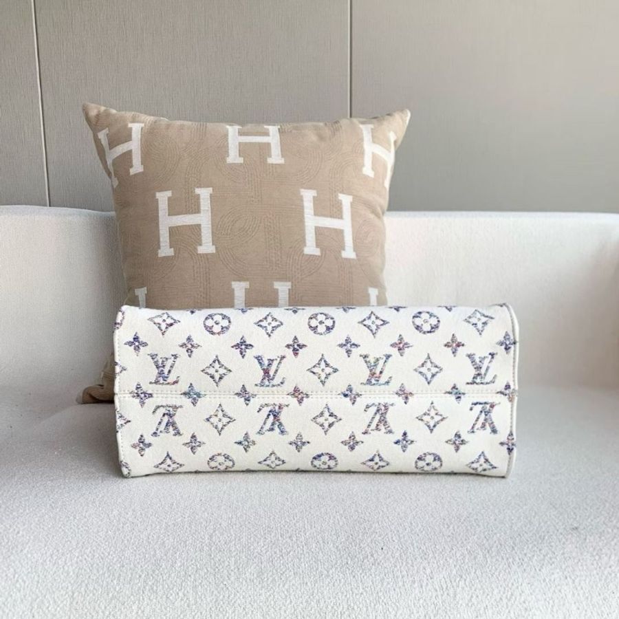 LV onthego中號限定航海系列 芯片款 帆布 34*26*15 95新 配件皮牌 塵袋-5