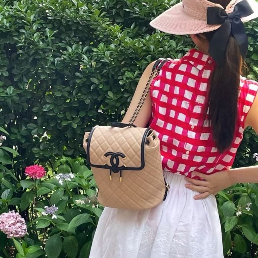 Chanel Vanity後背包 粉色拼黑色 金扣 荔枝皮 21*26*12 95新 配件塵袋 保卡-0