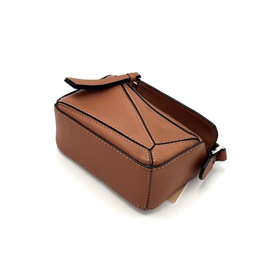 LOEWE 棕色銀扣Puzzle nano手提肩背斜背鏈條包13*10*5.5 9新 配件塵袋-5