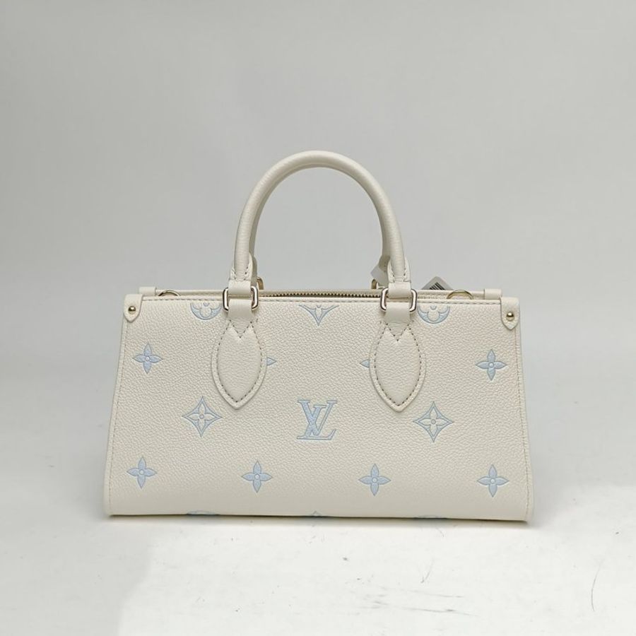 LOUIS VUITTON OnthegoEastWest白色牛皮晶片壓紋肩背包-2
