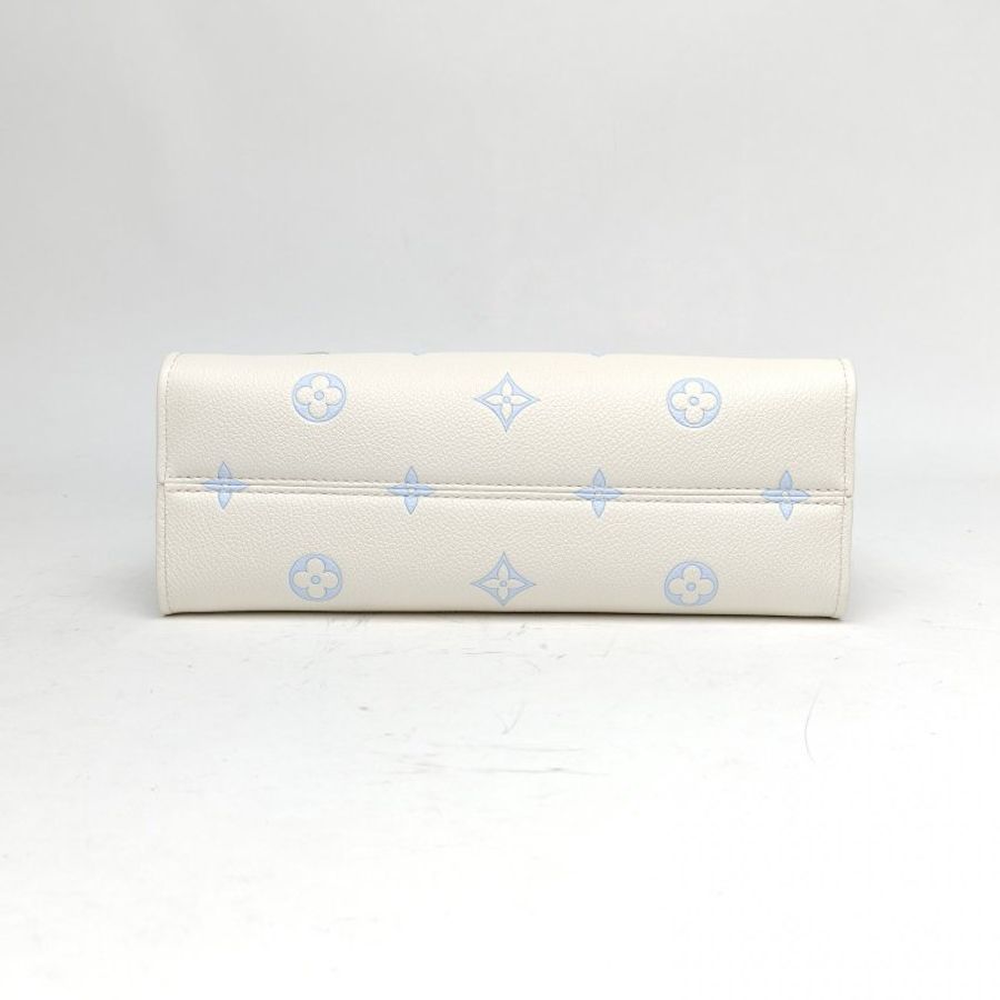 LOUIS VUITTON OnthegoEastWest白色牛皮晶片壓紋肩背包-4