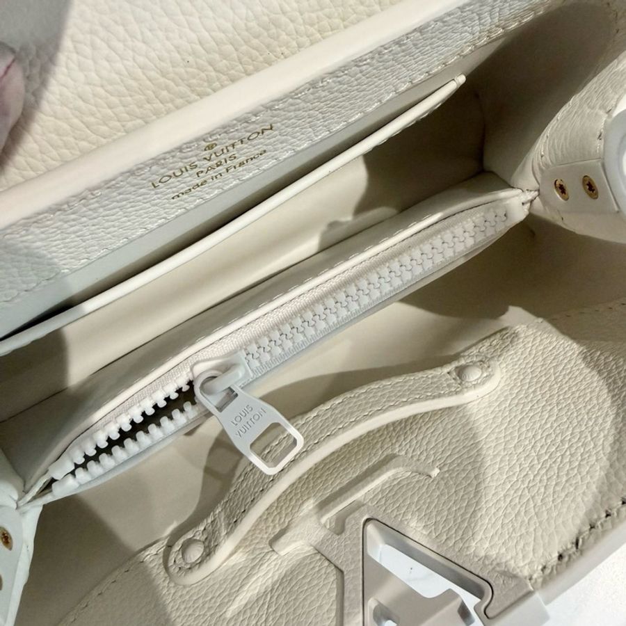 路易威登 LV Capucines mini 磨砂白 橫版手提包斜背包 白色-7
