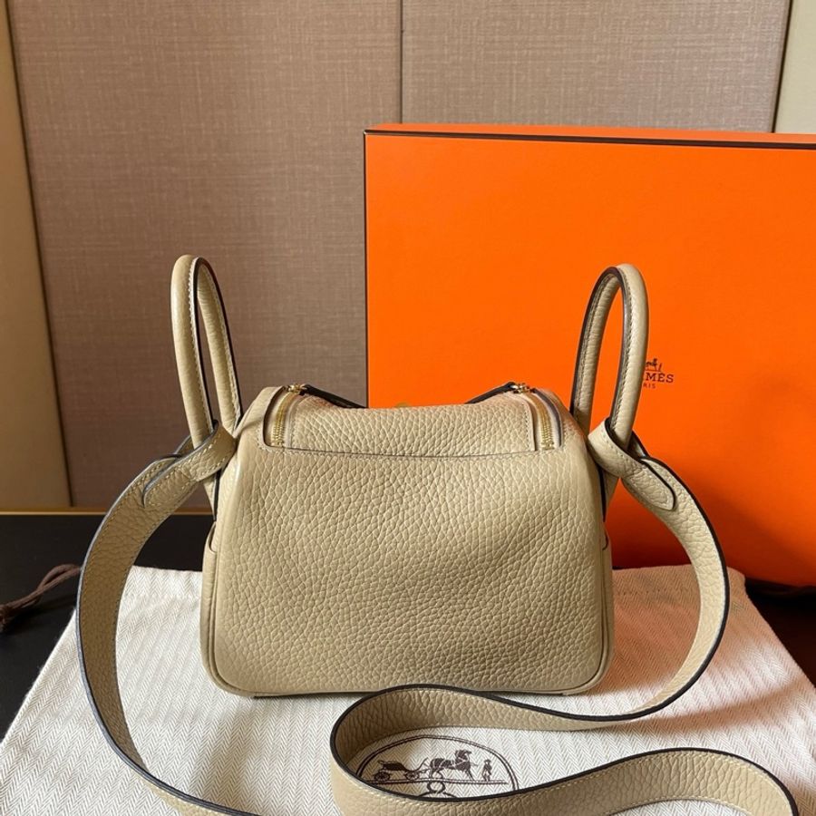 Hermes愛馬仕 mini Lindy手提包單肩包 S2風衣灰金扣 tc皮-1