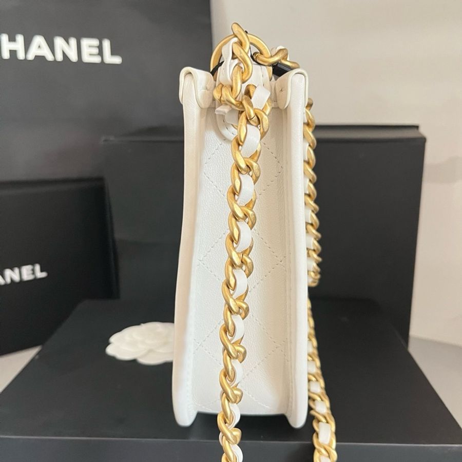香奈兒Chanel 24S 白色小牛皮嬉皮流浪包 芯片款Hobo月牙包單肩包斜挎包 金扣-3