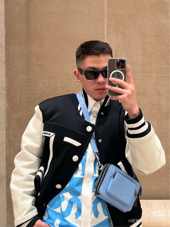 【威選精品】 ✨ BURBERRY 藍色牛皮格紋肩背斜背包 ✨-0