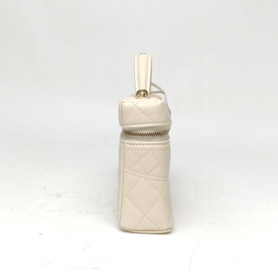 CHANEL 白色荔枝牛皮鐳射標淺金扣26CLP飯盒包肩背包-3