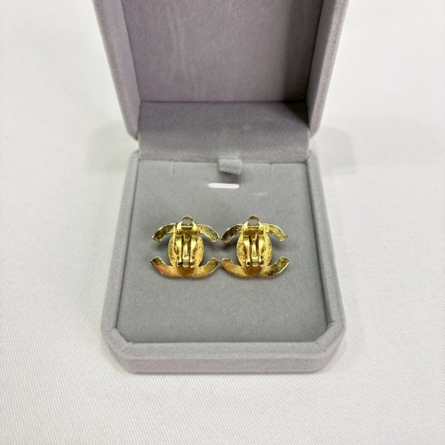 CHANEL Vintage雙C書包扣夾式耳環-3