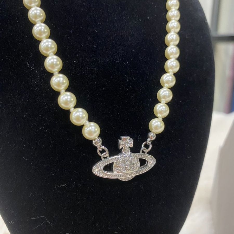 Vivienne Westwood Mini Bas Relifechoker 西太后浮雕土星吊墜珍珠項鍊銀-2