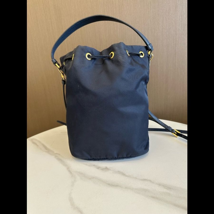 Prada普拉達 深藍色接近黑色 帆布水桶包 手提單肩斜揹包-4