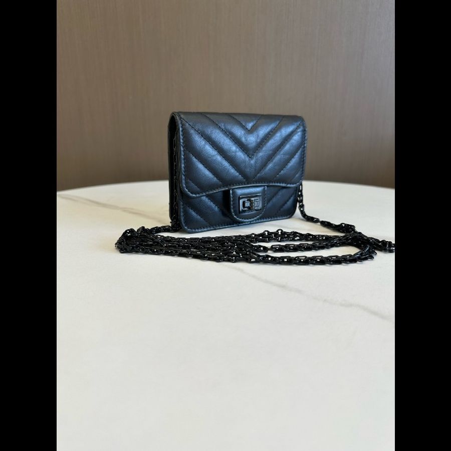 Chanel 香奈兒 255 So Black 小廢包 黑色牛皮V紋 鏈條卡包-1