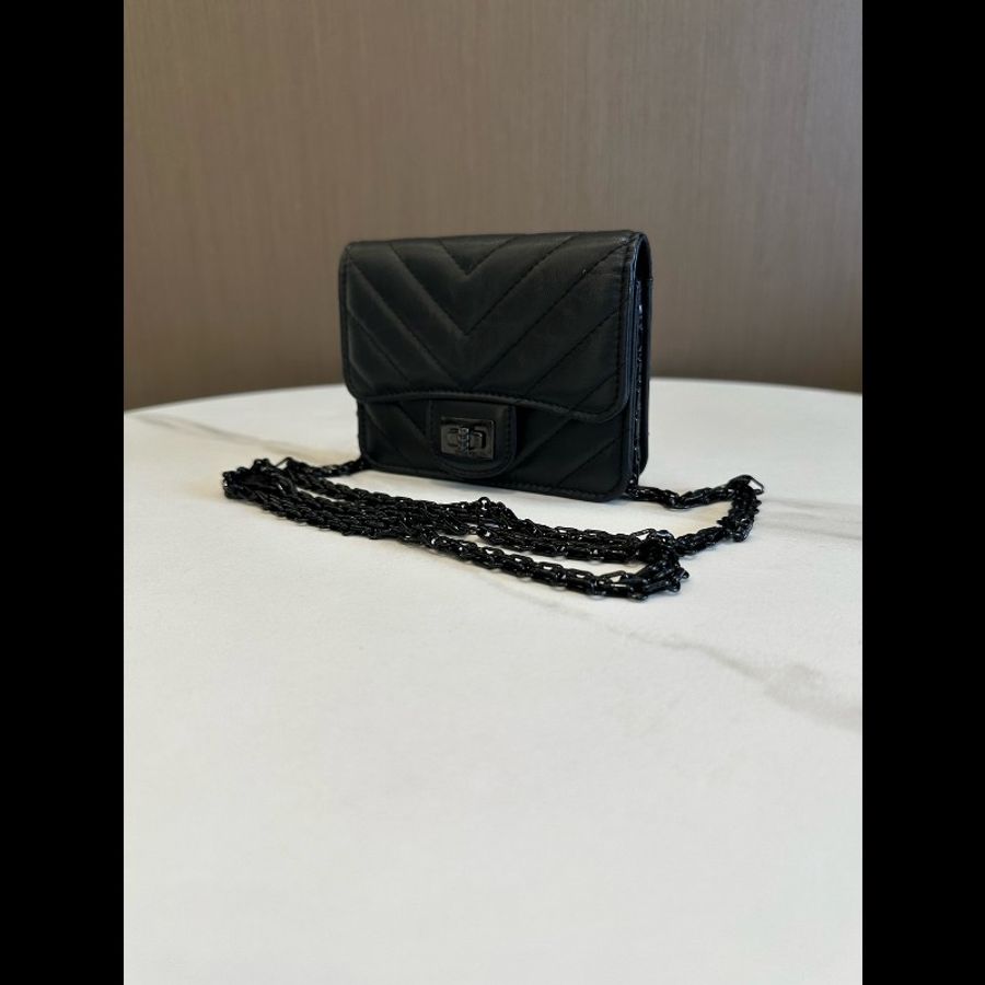 Chanel 香奈兒 255 So Black 小廢包 黑色牛皮V紋 鏈條卡包-2
