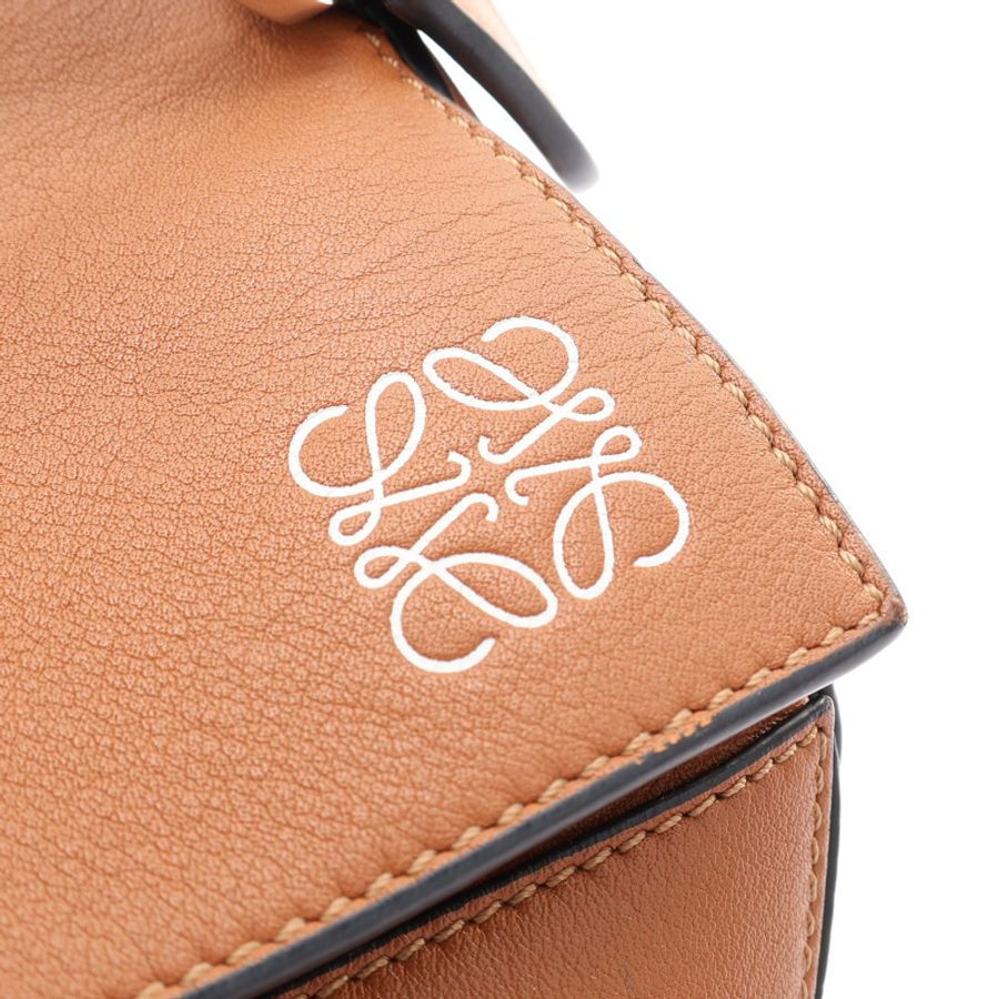 棕色 牛皮 Puzzle medium 兩用包【LOEWE 羅威】 A510P49X23-4