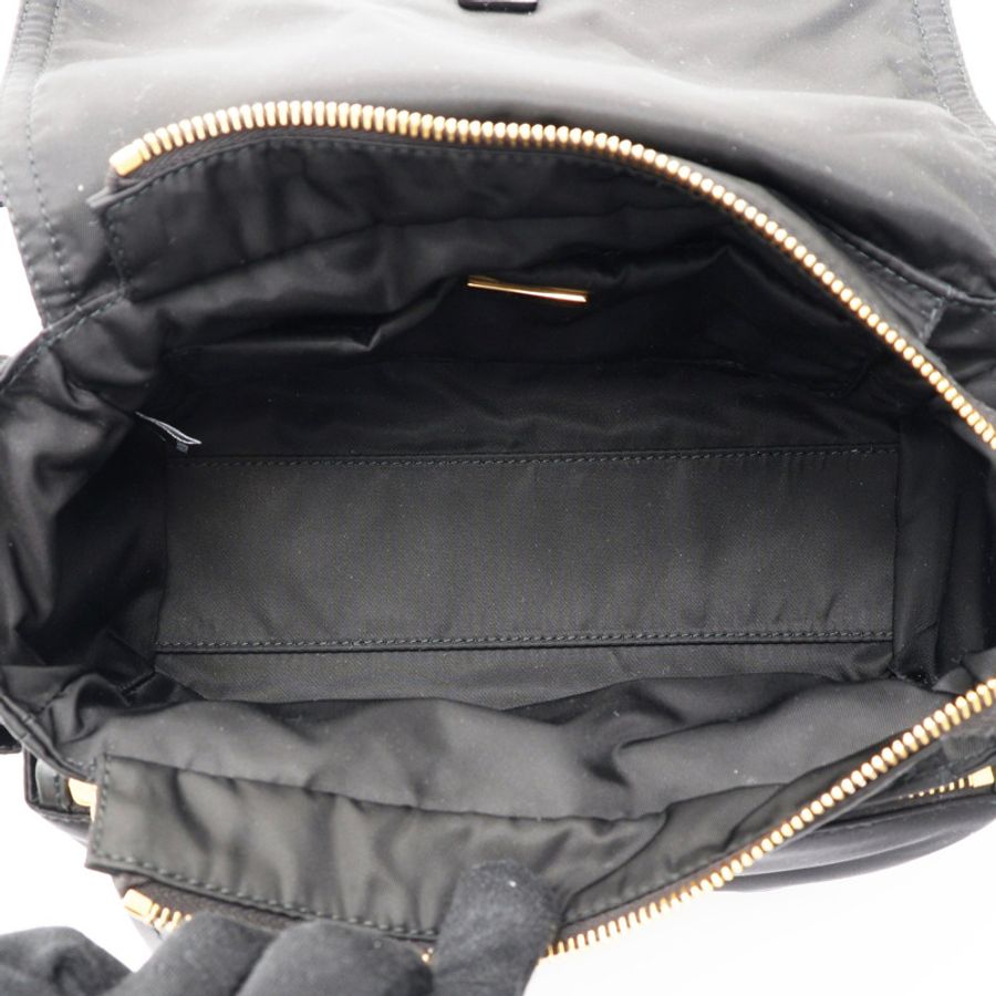 黑色 Re-Nylon 尼龍 Explore 中號 肩背包【PRADA 普拉達】 1BD394-2