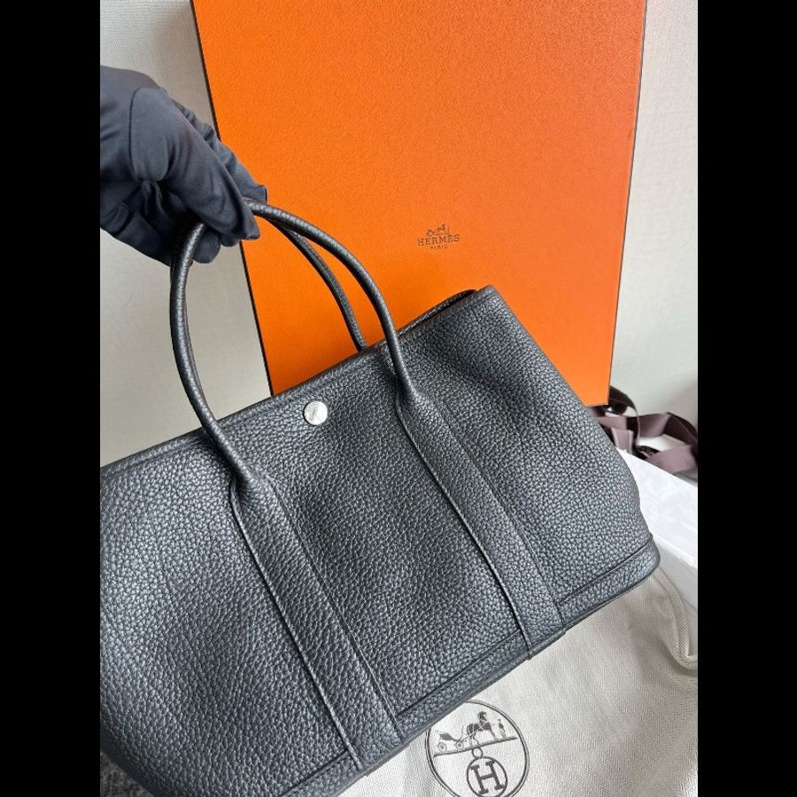 Hermès 愛馬仕 黑銀花園包 ，輕巧實用、休閒感十足，單品特惠好價。-2