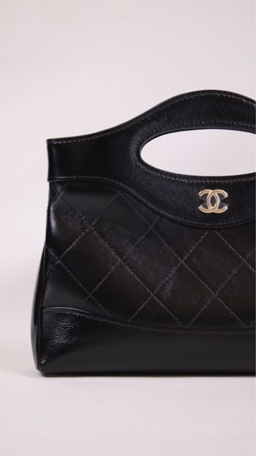 Chanel 24S油蜡皮羊皮31bag nano单肩包-16