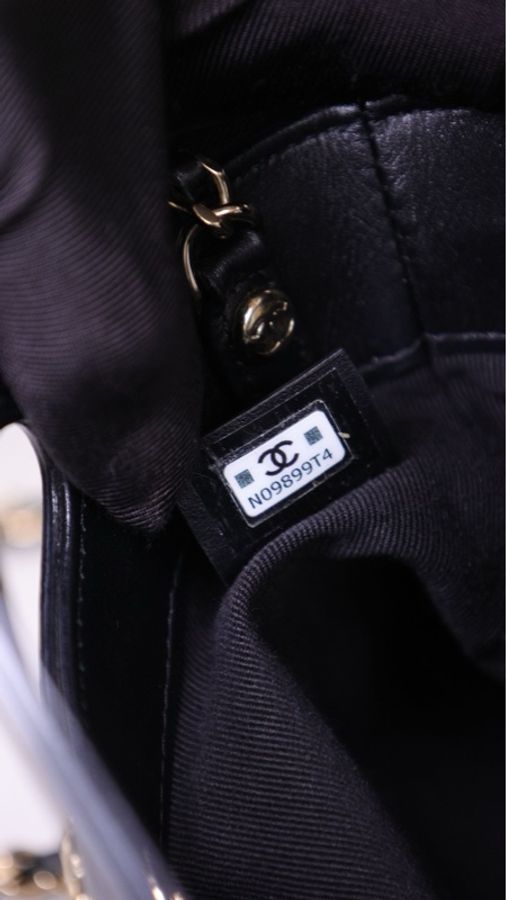Chanel 24S油蜡皮羊皮31bag nano单肩包-18