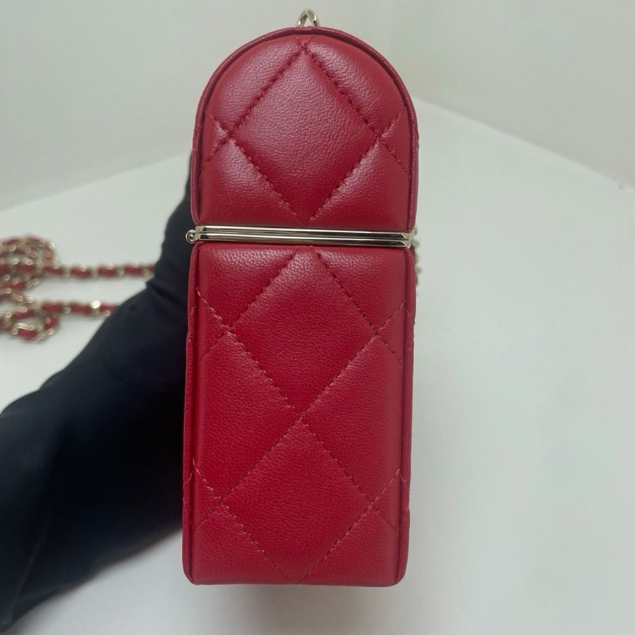 【威選精品】  ✨ CHANEL 紅色化妝盒包｜經典菱格紋 × 金扣 ✨-8