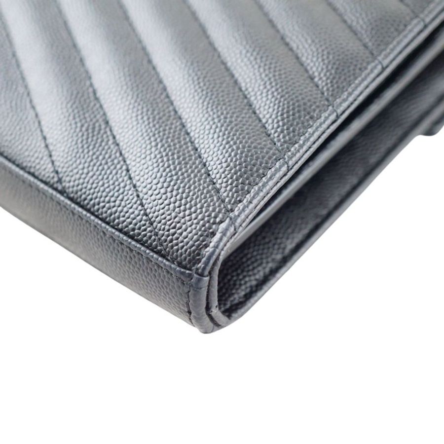 YSL Saint Laurent V字魚子醬牛皮WOC 斜背包-9