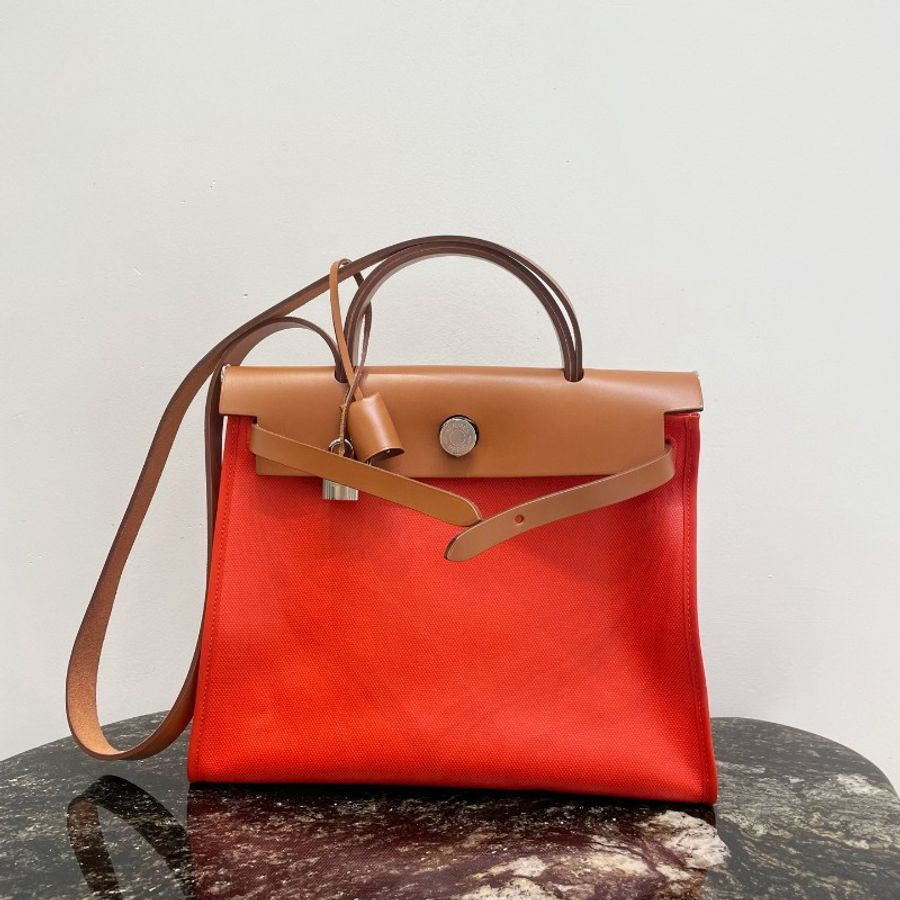 HERMÈS愛馬仕 Herbag Zip 31 銀扣 火焰橙拼金棕,現貨特惠好價-1