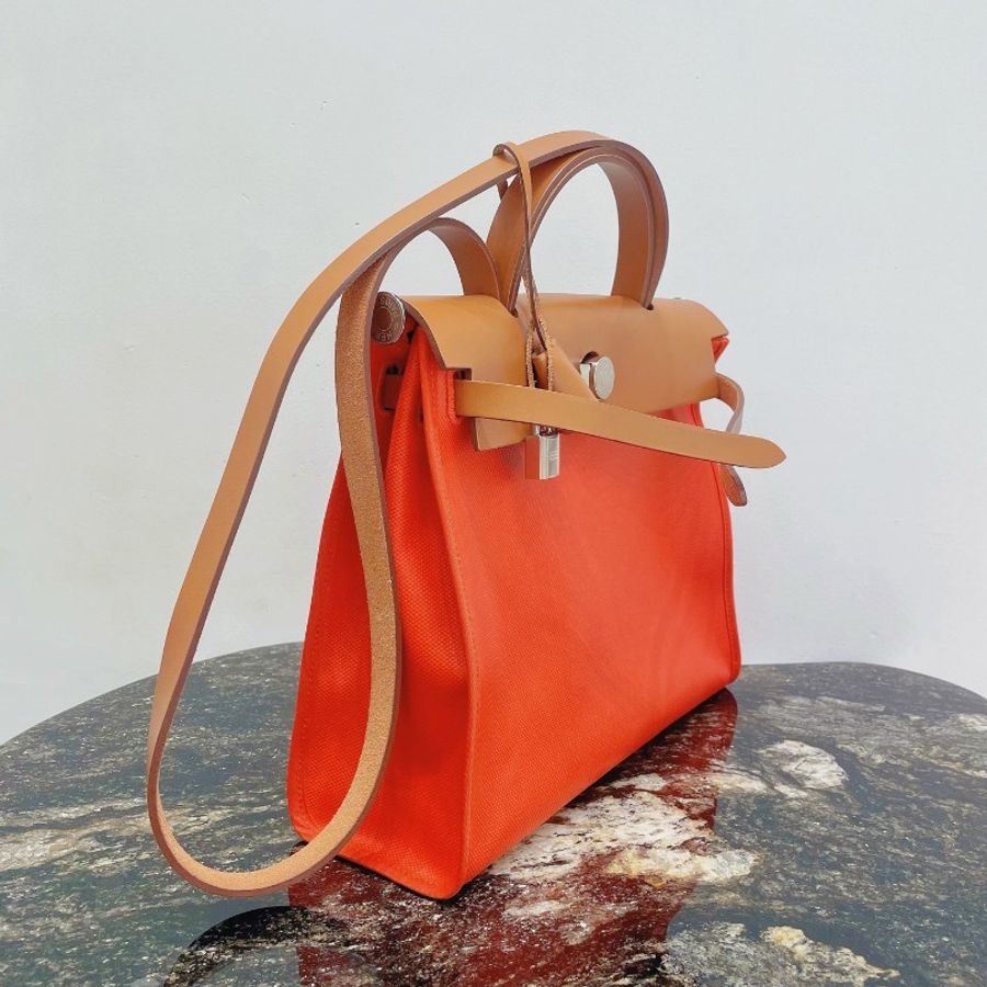 HERMÈS愛馬仕 Herbag Zip 31 銀扣 火焰橙拼金棕,現貨特惠好價-3