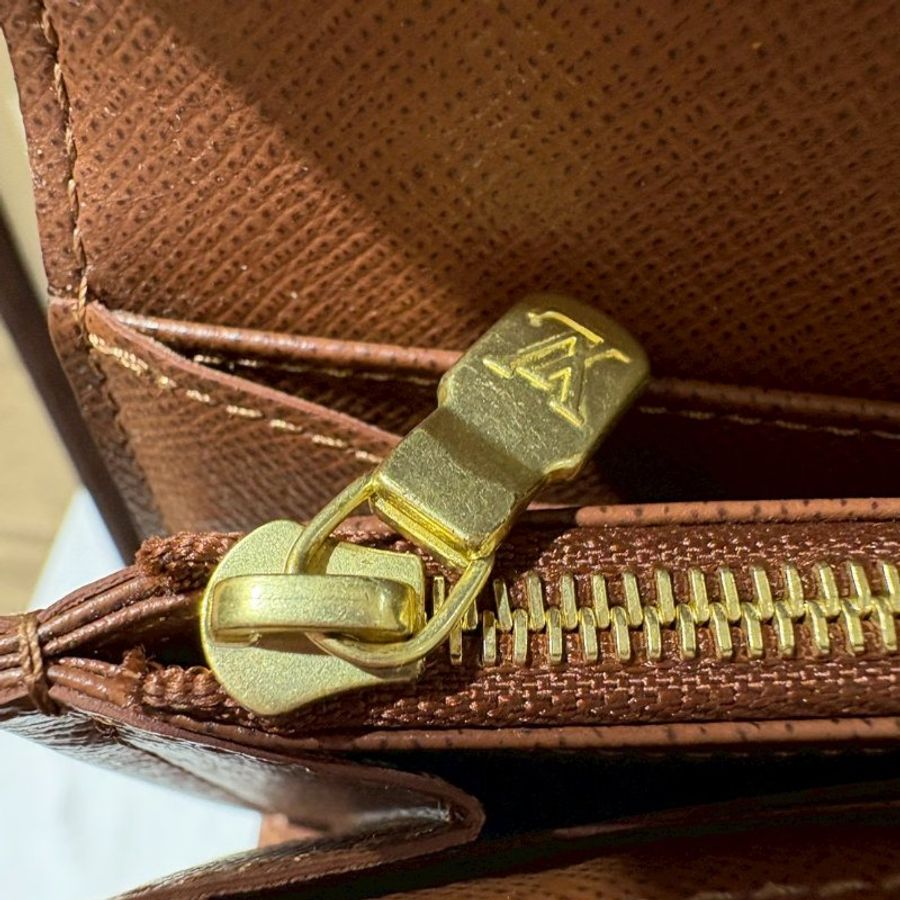 Louis Vuitton Sarah老花長夾 晶片款-20