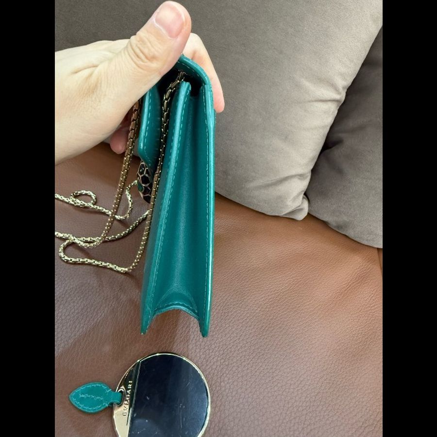 BVLGARI寶格麗 Serpenti Forever 綠色珍珠魚皮鏈條包-3