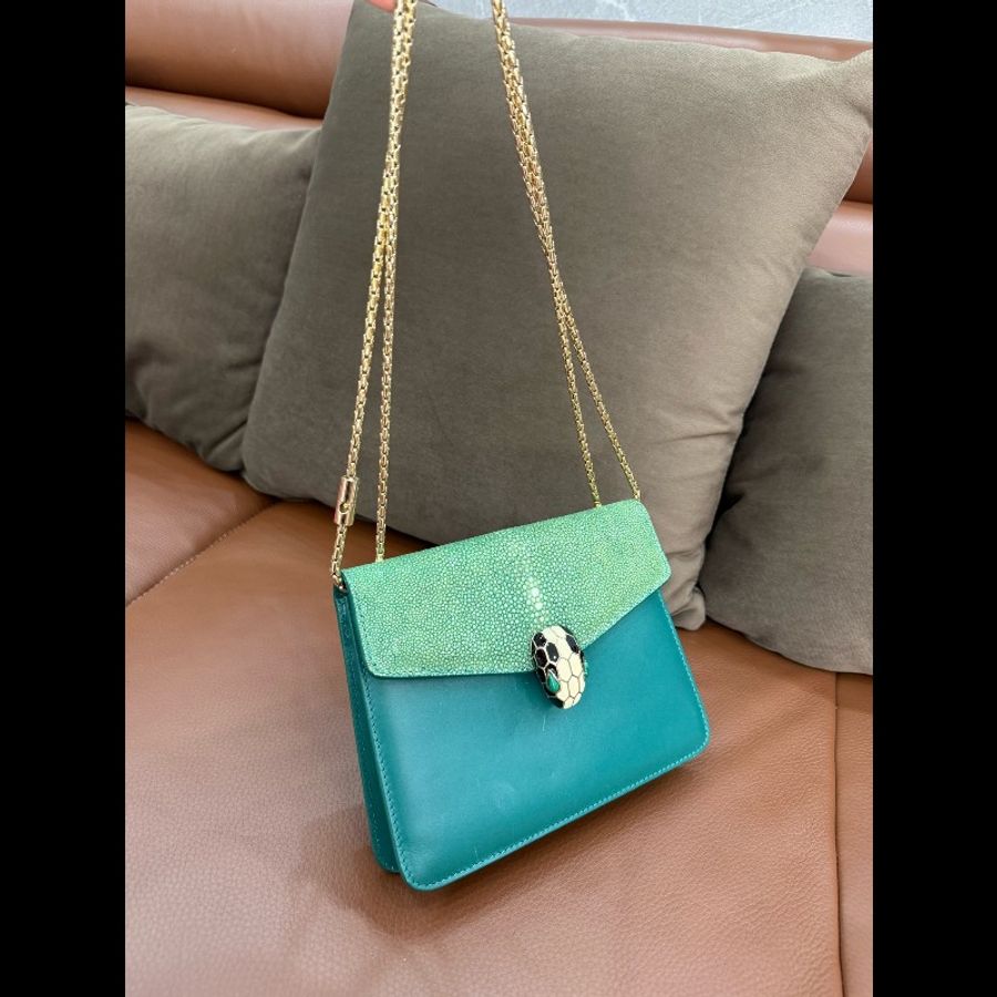 BVLGARI寶格麗 Serpenti Forever 綠色珍珠魚皮鏈條包-6
