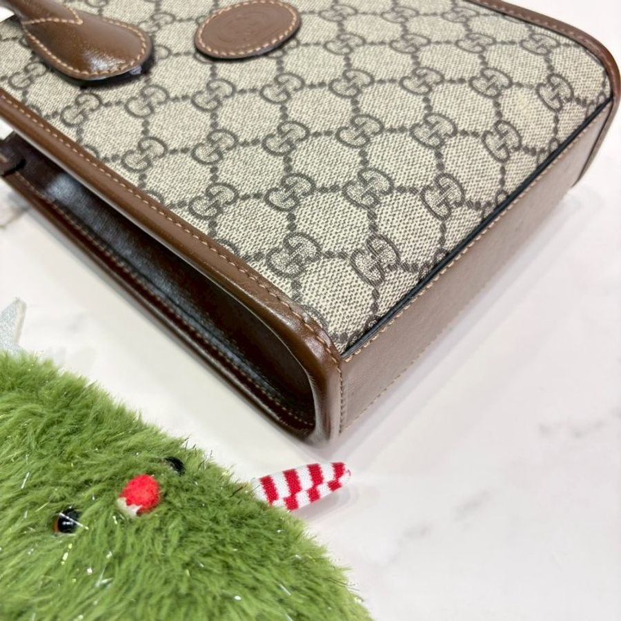 GUCCI Interlocking G帆布迷你手機包-9