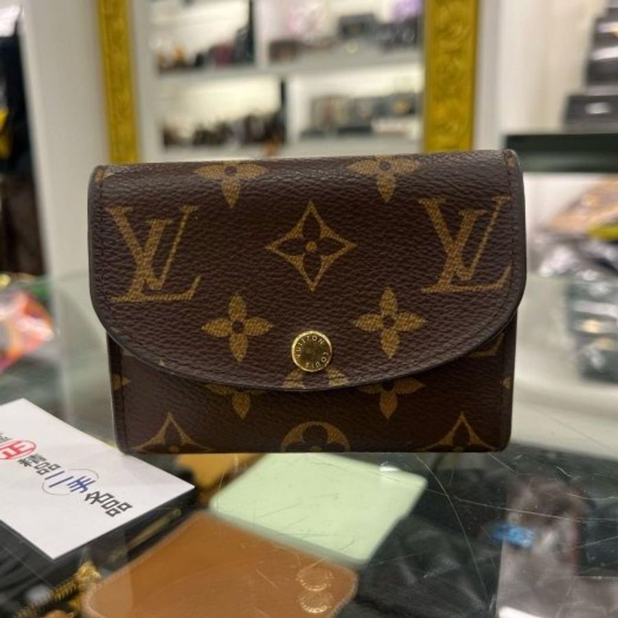 東區正精品㊣LV LOUIS VUITTON M41939 Rosalie 字紋紫紅色內裡金釦拉鍊卡片夾零錢包 RA1872-0