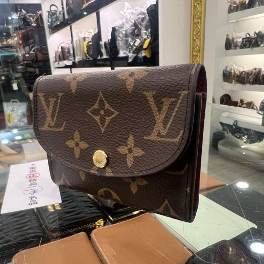 東區正精品㊣LV LOUIS VUITTON M41939 Rosalie 字紋紫紅色內裡金釦拉鍊卡片夾零錢包 RA1872-1