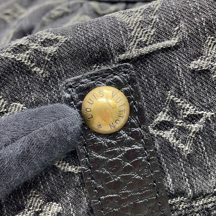 路易威登 Monogram Denim Neo Cabby MM 手提包 M95351。這款手提包為黑色,可兩用單肩包設計,女士款,飾有 Monogram Denim 圖案。-8