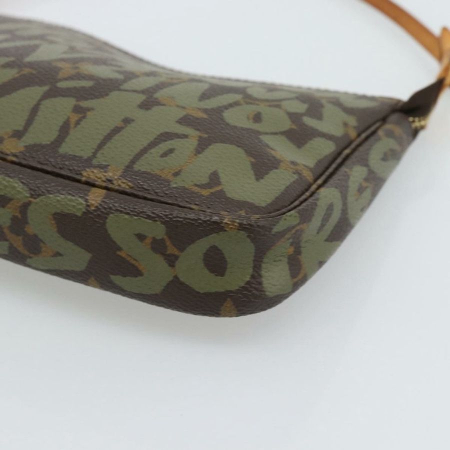 【日本直送】路易威登 Monogram 塗鴉手拿包配件 卡其色 M92191 正品 bs36205A-13