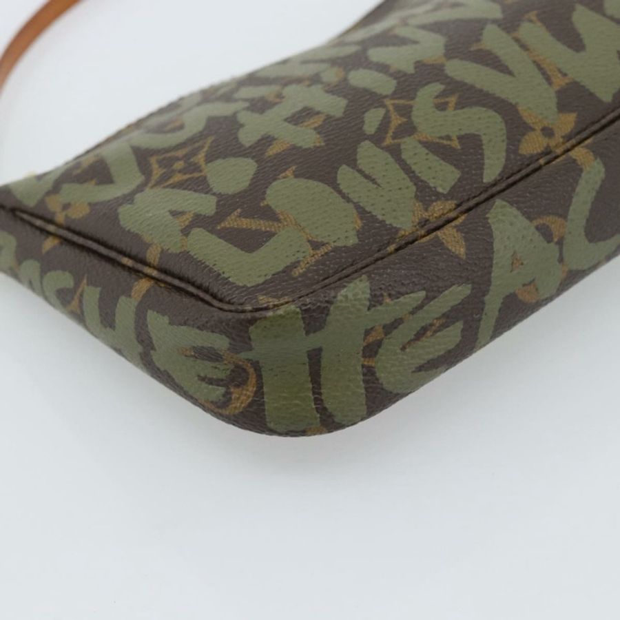 【日本直送】路易威登 Monogram 塗鴉手拿包配件 卡其色 M92191 正品 bs36205A-14