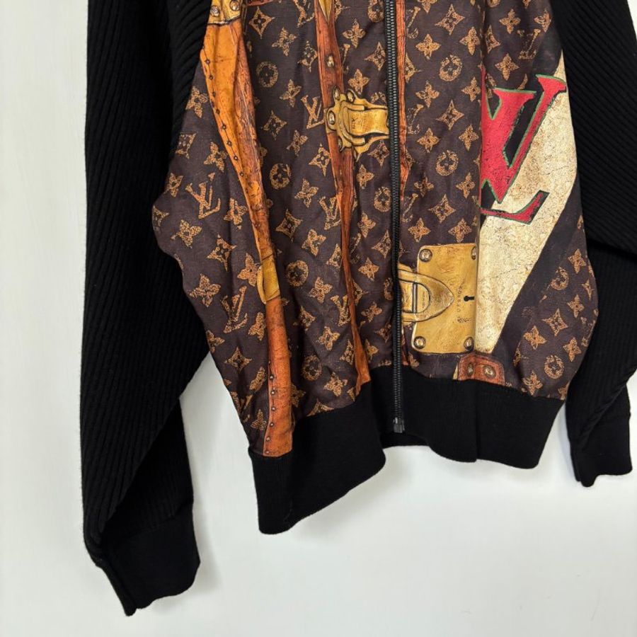 ::LOIUS VUITTON:: LV 經典Monogram 絲質拼接黑坑條 飛行員外套 SS24 Velvet feel Coat Women's Multicolor-13