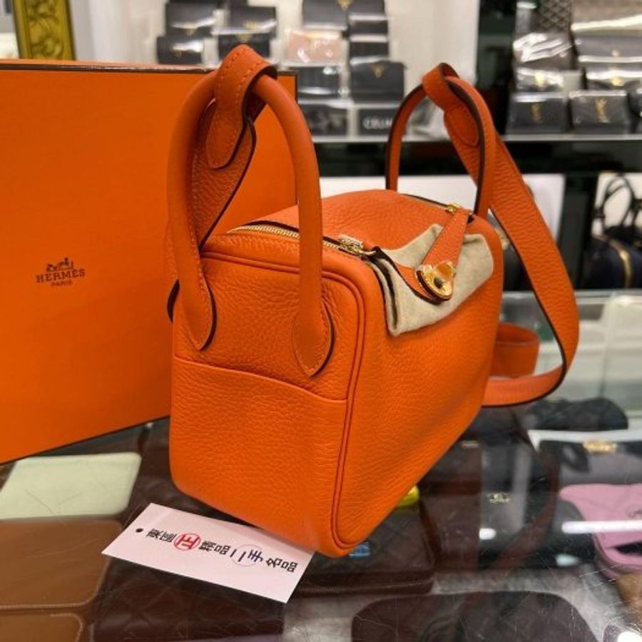 東區正精品㊣HERMES MINI LINDY 20cm 愛馬仕火焰橘色全皮金釦手提包斜背包迷你兩用包 Z刻 RZ6538-1
