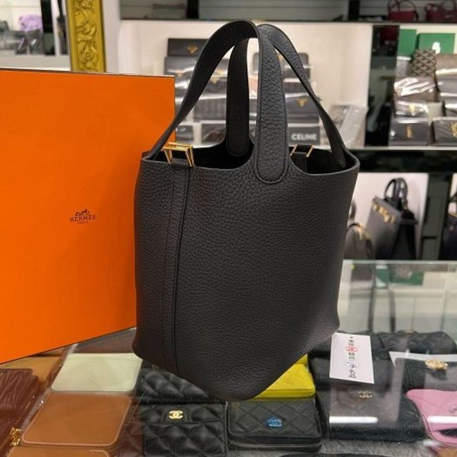 東區正精品㊣HERMES PICOTIN 18cm 愛馬仕黑色金釦水桶袋包鎖頭包手提包 Z刻 RZ6541-0
