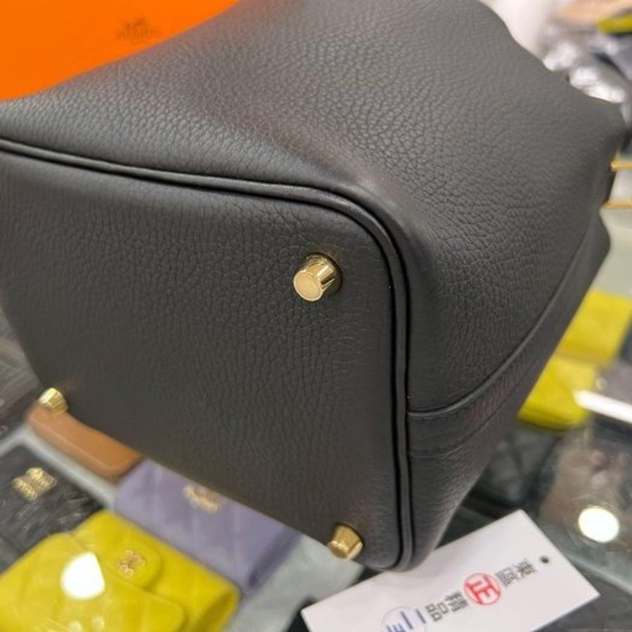 東區正精品㊣HERMES PICOTIN 18cm 愛馬仕黑色金釦水桶袋包鎖頭包手提包 Z刻 RZ6541-9