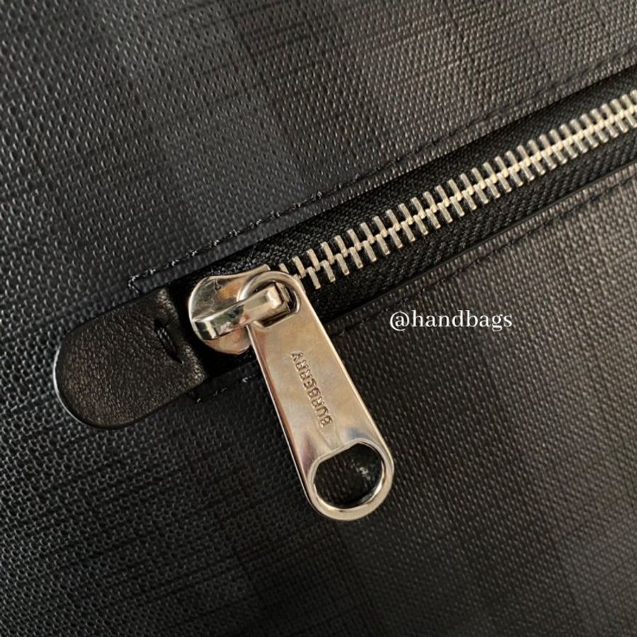 Burberry 灰黑 格紋 防水材質 拉鍊 手提 側背 兩用 公事包 8013986-6