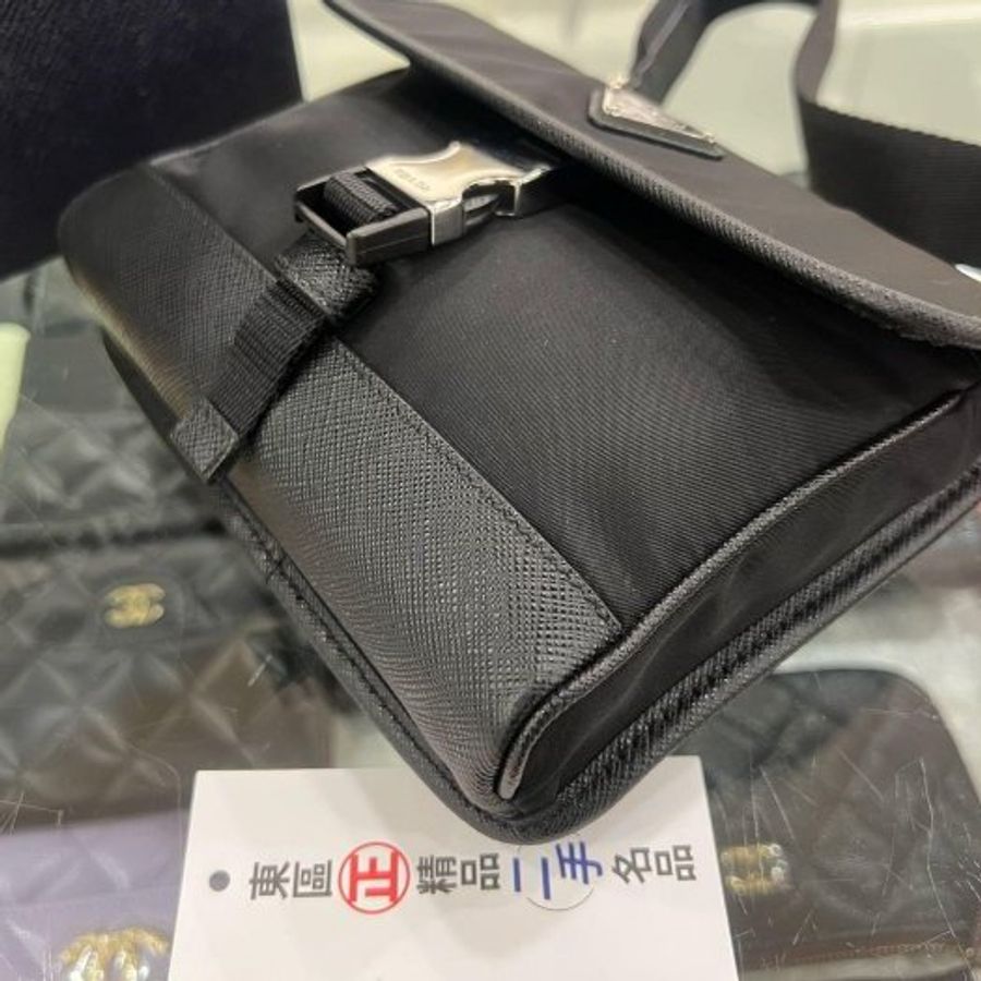東區正精品㊣PRADA 2ZH108 PRADA 黑色尼龍銀三角牌釦式迷你翻蓋小手機包肩背包斜背包 RZ6542-3
