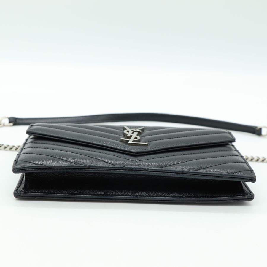 Ysl 銀色金屬鏈條的黑色魚子醬紋牛皮 Cassandra 信封包-7