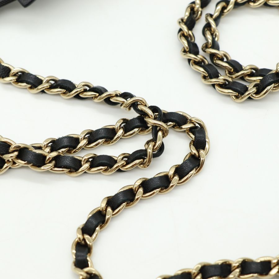 Chanel 香奈兒 經典雙C LOGO小羊皮蝴蝶結鍊帶斜背卡包 WOC-3